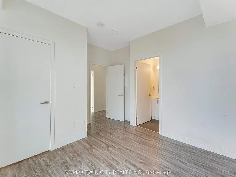 128 King St N #904 — Photo 17