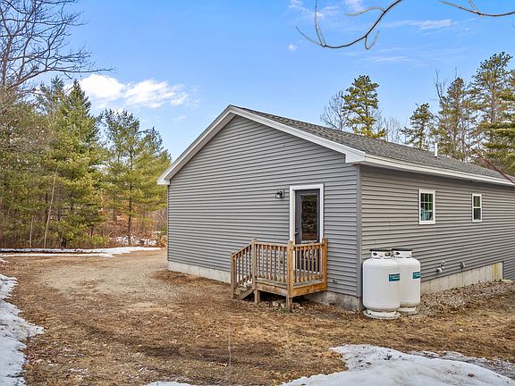 5th image of 6 Oak Woods Drive
