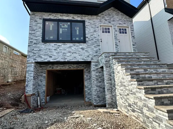 66 Ebony St, Staten Island, NY 10306