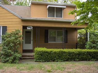 1090 Meriden Rd, Waterbury, CT 06705