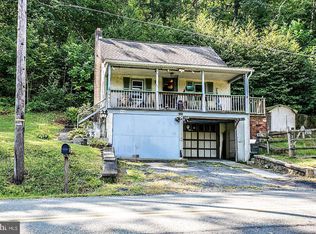 950 Unger Ln, Boyertown, PA 19512