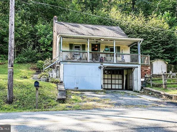 950 Unger Ln, Boyertown, PA 19512