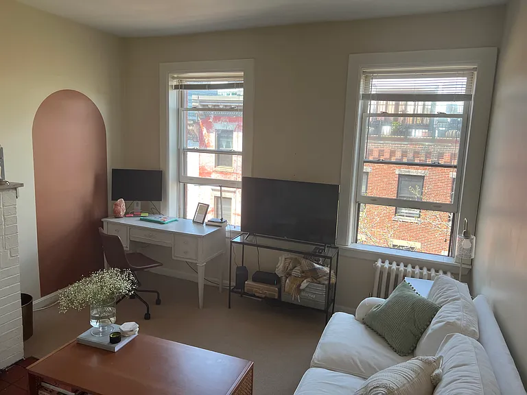 24 Phillips St #9 — Photo 3