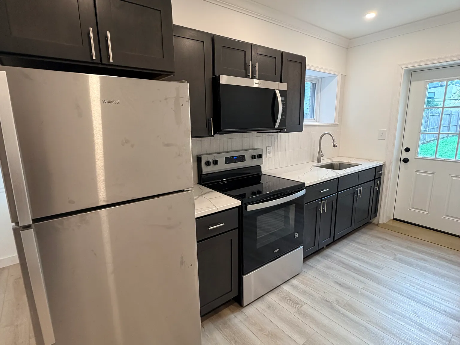2 bed, 1.5 bath, 1200 sqft, $2,600 — Photo 4