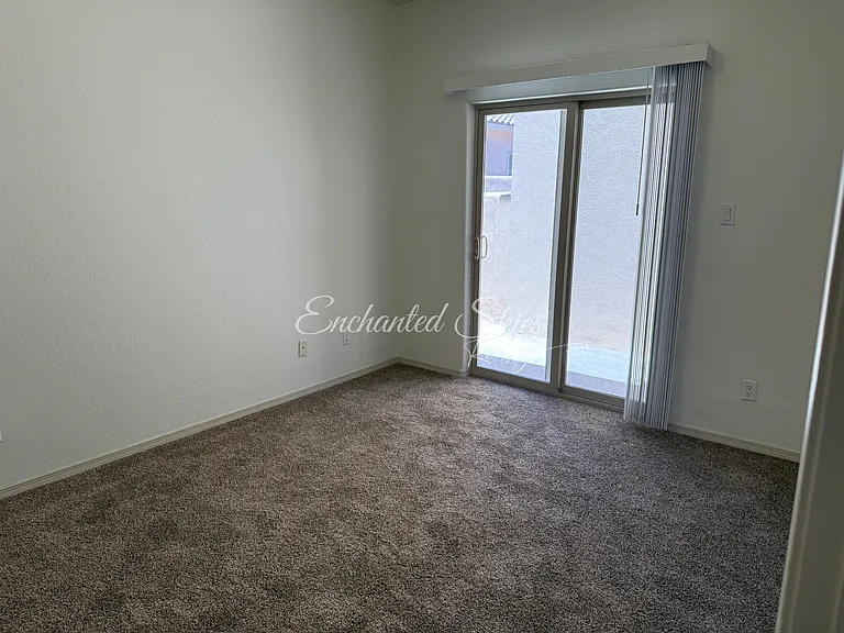 3051 Southern Blvd SE #D — Photo 17