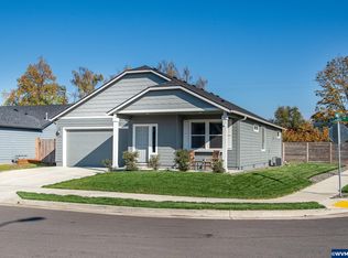 2301 Gleanns Way, Lebanon, OR 97355