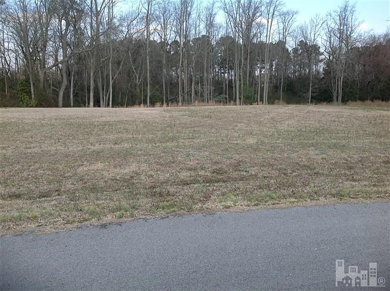 1st image of 215 Buck Branch Dr.