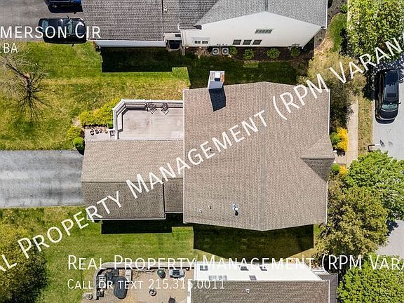 3rd image of 507 Emerson Cir