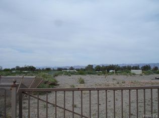 1198 E Levee Dr, Mohave Valley, AZ 86440