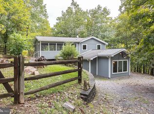 307 Walnut Grove Ct, Paw Paw, WV 25434