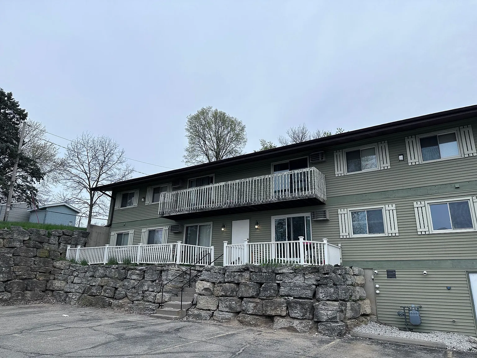Spartan Drive Apartments — Photo 4