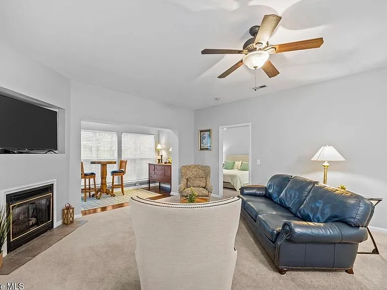 2207 Locksley Woods Dr #A — Photo 6