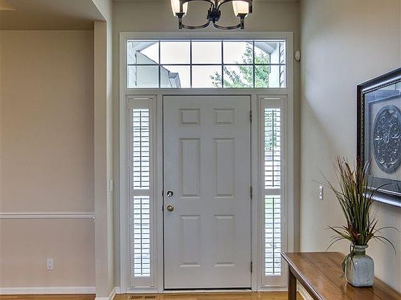 3rd image of 2905 Eagle Hills Cir