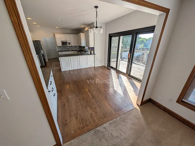 3905 SW 14th St — Photo 30