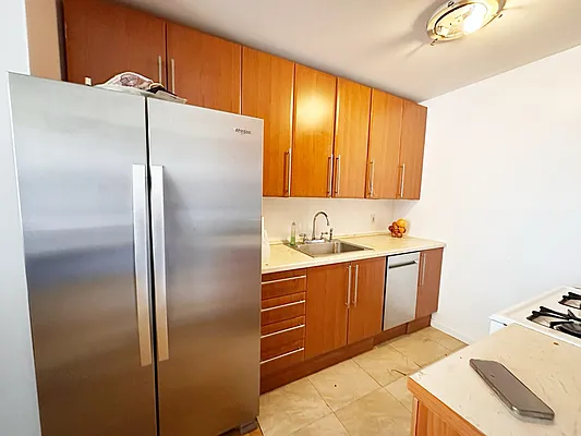 Sold by Brooklyn Property Group LLC | media 32