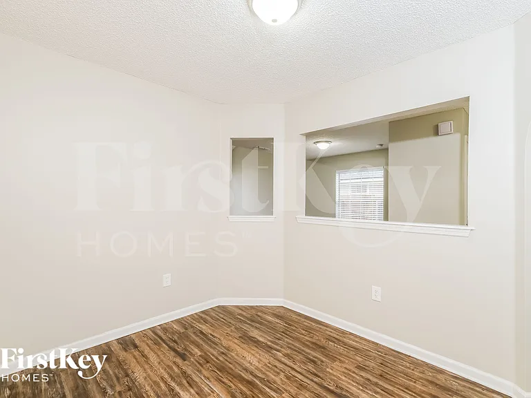 9515 Southbrook Dr — Photo 5