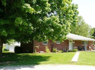 1525 E Range Line Rd, Greencastle, IN 46135