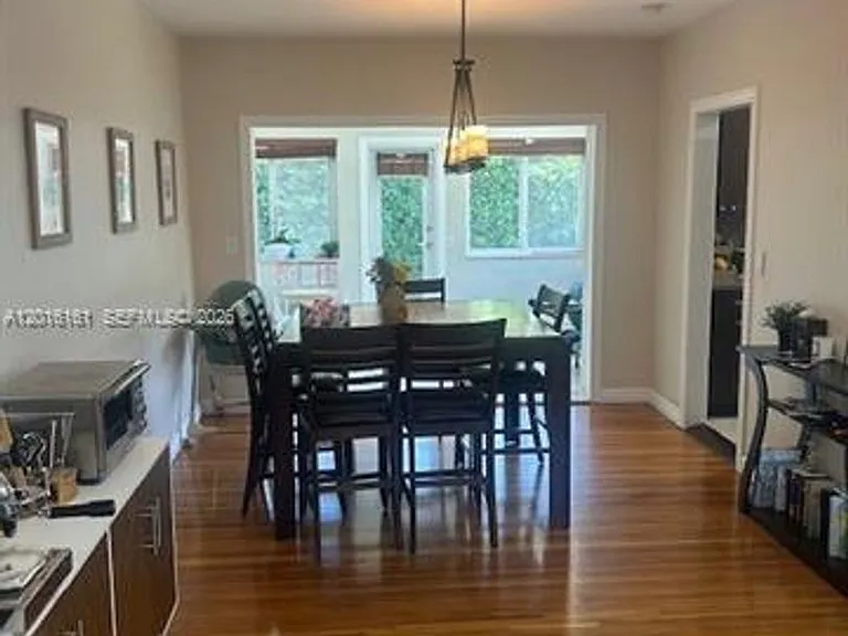322 Fluvia Ave — Photo 5