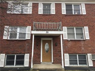 35 Sand St APT 2A, Garnerville, NY 10923