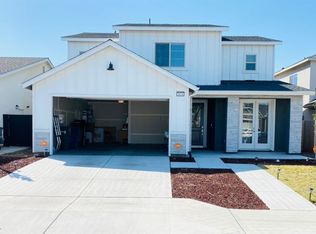 5974 E Pitt Ave, Fresno, CA 93727