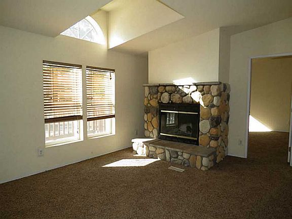 4th image of 2126 4th Ln