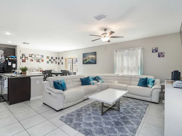 11920 Miracle Mile Dr — Photo 5