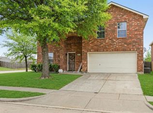941 Honey Locust Ln, Crowley, TX 76036
