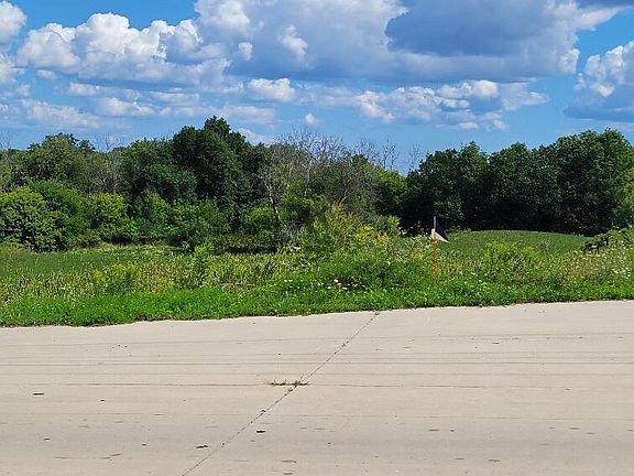5th image of Lt0 MAPLE AVENUE