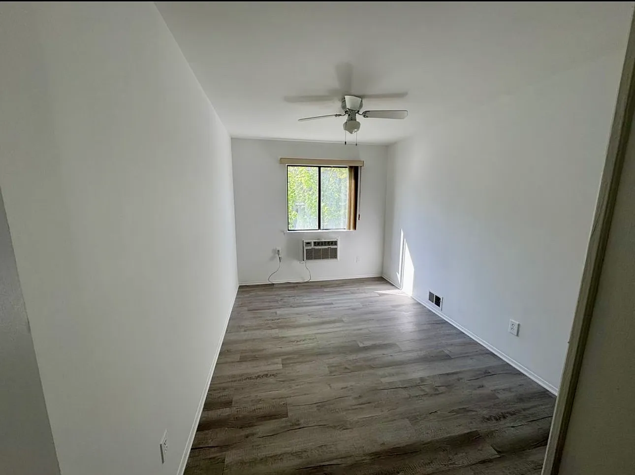 2 bed, $2,400 — Photo 3