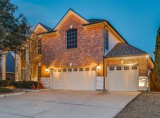 5048 Golden Eagle Dr, Grand Prairie, TX 75052