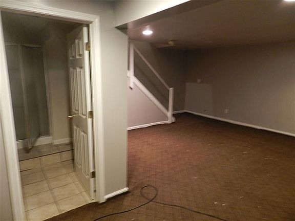 5th image of 7359 Clarion Ct