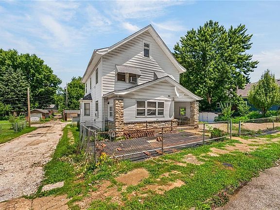 3rd image of 730 Tenny Ave
