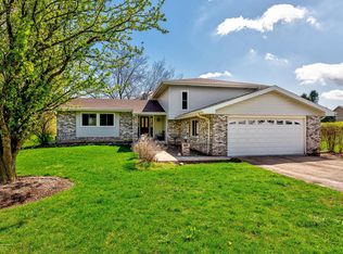 18N975 Barko Pkwy, Huntley, IL 60142