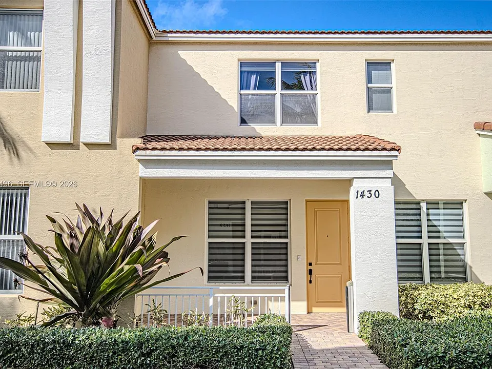 1430 NW 48th Dr
