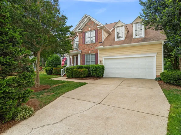 9104 Deerland Grove Dr, Raleigh, NC 27615