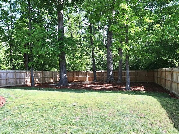 3rd image of 5401 Bradburn Dr