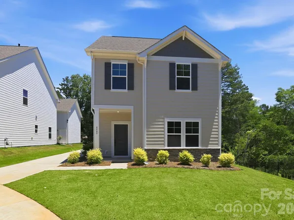 4049 Grommet Ct, Matthews, NC 28105