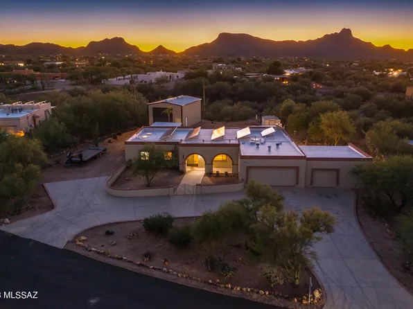 6829 N Broom Tail Dr, Tucson, AZ 85743