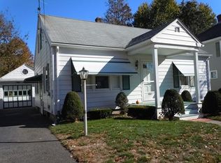 57 Grandview St, Springfield, MA 01118