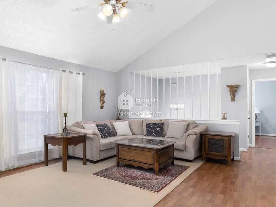 1775 Stoneoak Cir