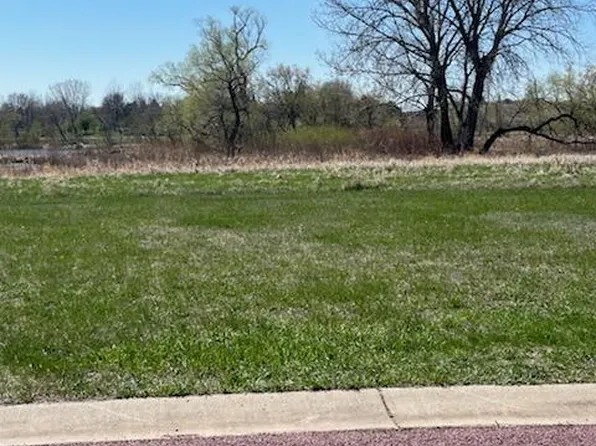 13 Lighthouse Ln, Slayton, MN 56172