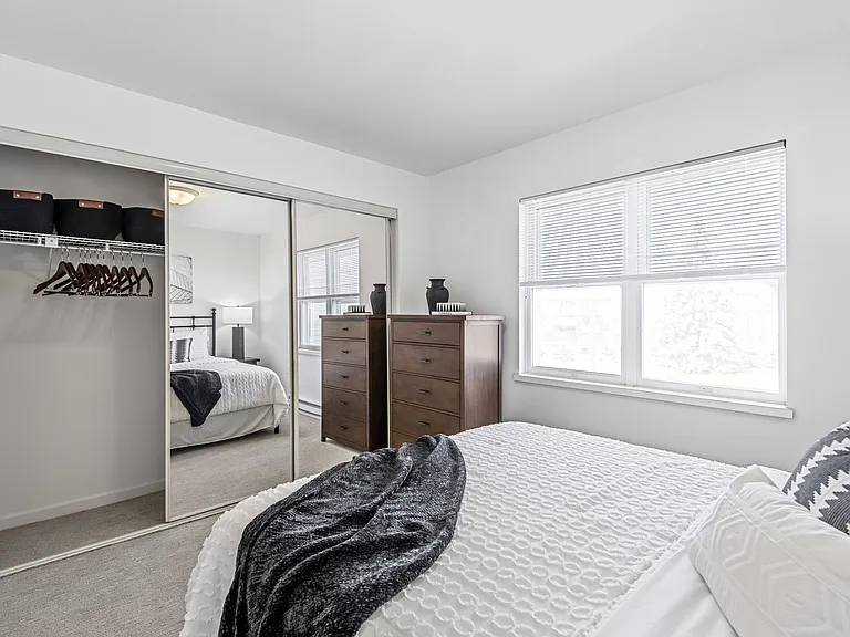 Foxcroft Apartments Bedroom
