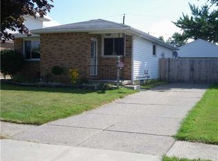 230 Highview Cir, Buffalo, NY 14219