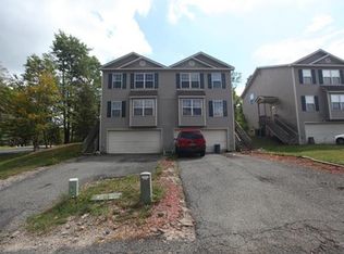 1 Westfield Ct, Rock Hill, NY 12775