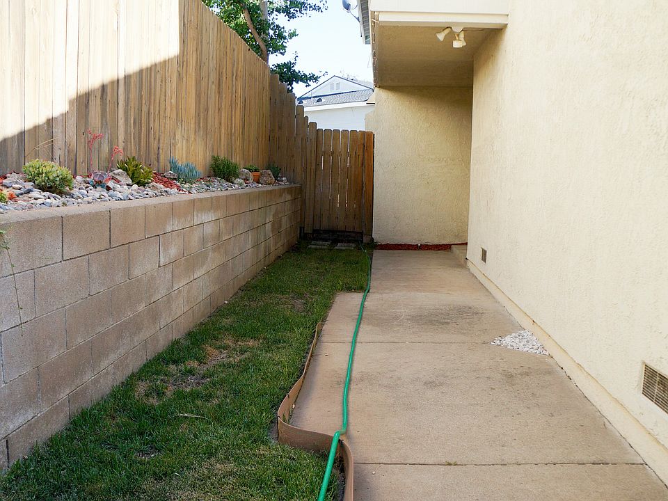 1st image of 3764 Live Oak Dr