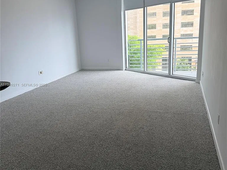 335 Biscayne Blvd #1004 — Photo 2