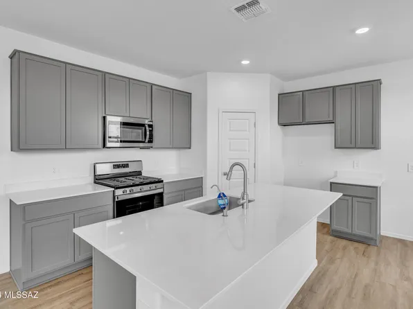 10478 W Thetford Ln, Marana, AZ 85653