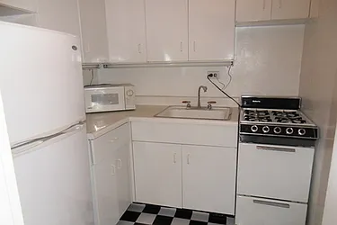 Rented by City Connections Realty