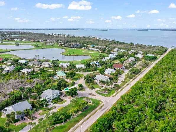 984 Greenwood Ct S, Sanibel, FL 33957