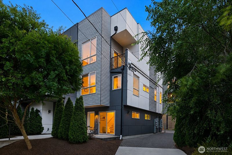 2nd image of 3817 Gilman Avenue W
